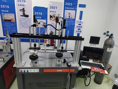 三通沙发角双工位激光焊接